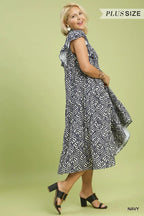 Plus Size Leaf Print Tiered Midi Dress